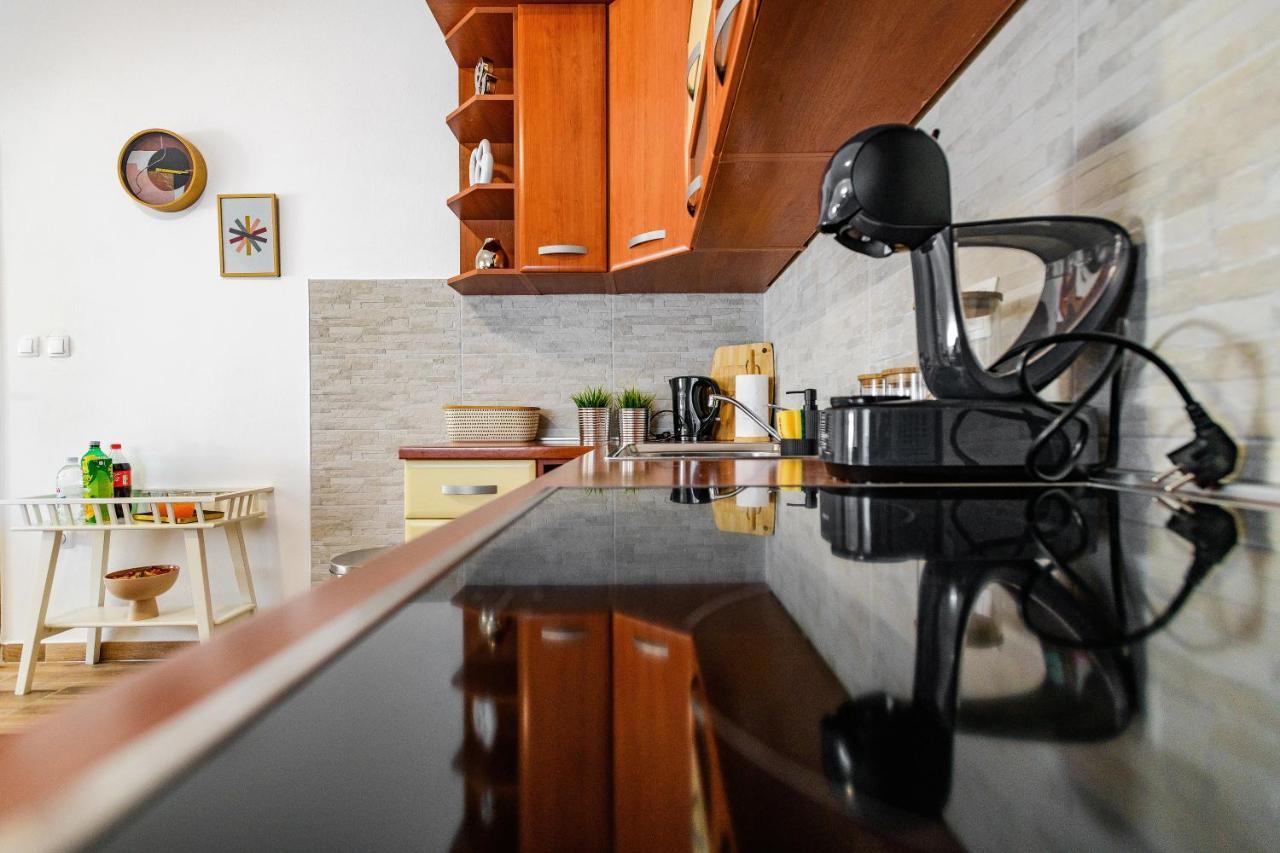 Holiday Apartment -ซาดาร์ ภายนอก รูปภาพ