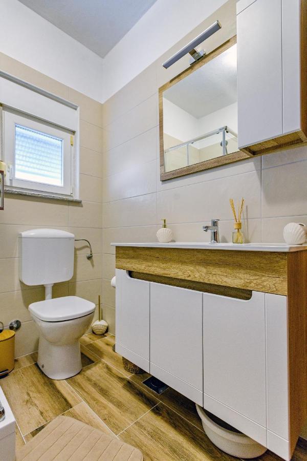 Holiday Apartment -ซาดาร์ ภายนอก รูปภาพ